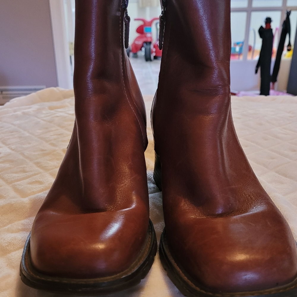 Timberland Alyse Block Heel Boots Size 7